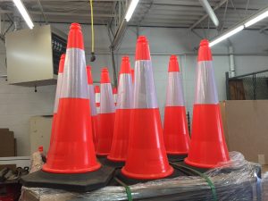 Traffic safety nub-top traffic cones reflective band