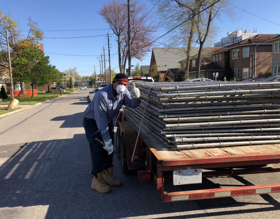 Installer giving thumbs up